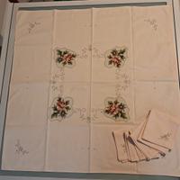 Tovaglia ricamata a mano