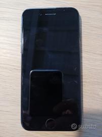 IPhone 7 128GB con connessione radio non funzionan