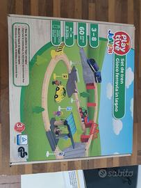 Trenino in legno playtive con ferrovia