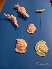 5 oggetti in cartapesta dipinti a mano