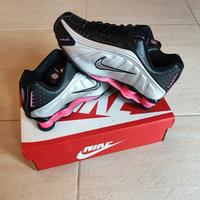 Nike shox R4 