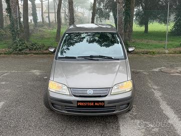 Fiat Idea 1.4 16V GPL BlackEnergy