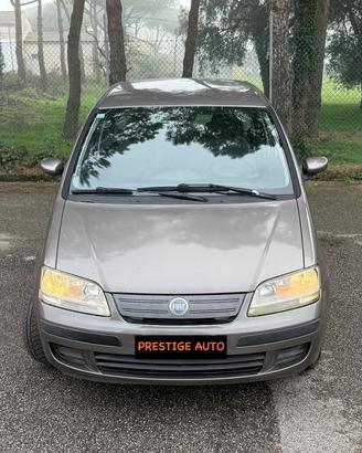 Fiat Idea 1.4 16V GPL BlackEnergy