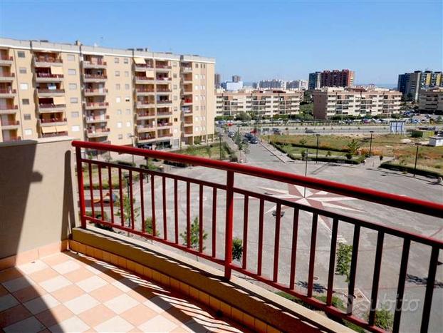 Taranto2, 60mq+balcone15mq, POSTO AUTO