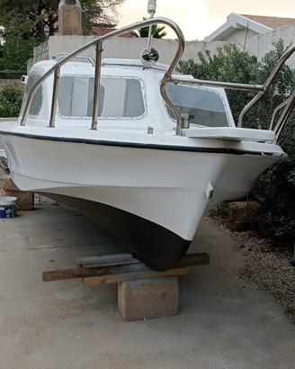 Barca a motore Shetland 5.65 (6m) SENZA PATENTE