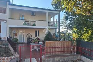 VILLA A SCHIERA A CASSANO DELLE MURGE