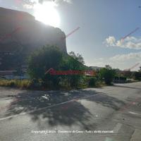 Casa, Piraineto - Serracardillo, Carini.