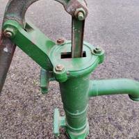 Pompa a mano Vintage