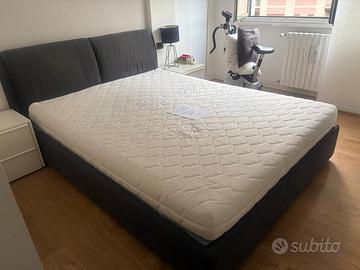 LETTO MATRIMONIALE con vano porta oggetti