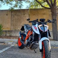 ktm super duke 1290 r 