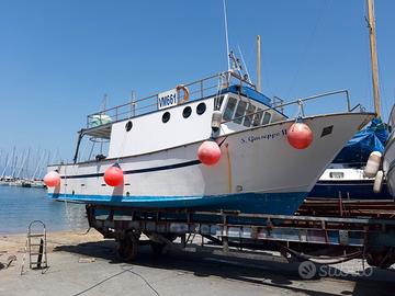 Barca da pesca con licenza