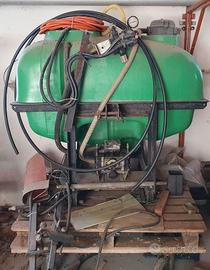 BOTTE DA DISERBO PER TRATTORE 400 LITRI CON BARRE