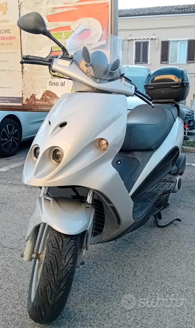 50cc Malaguti Phantom 50 Scheda Tecnica Ducati Phantom F12r 50cc