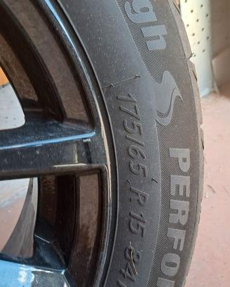 Gomme e cerchi usati 300km