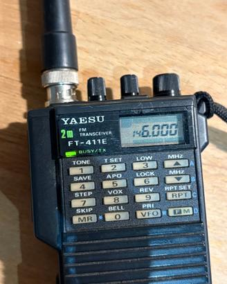 RADIO YAESU FT411E