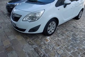 Opel meriva 2012