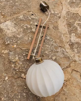lampadario in porcellana/vetro e intarsi legno 