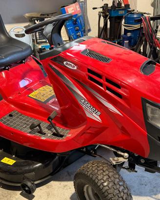 Trattorino Rasaerba AMA ATR102B