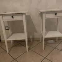 Comodini in legno bianchi