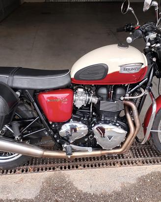 Triumph Bonneville T100