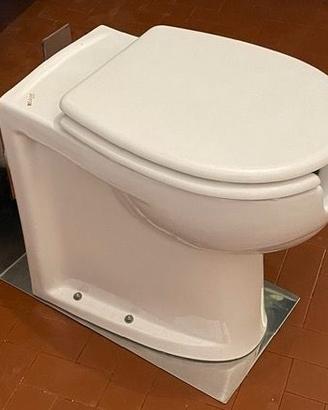 WC ergonomico per anziani e disabili con staffa di
