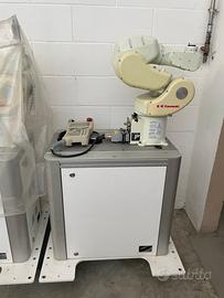 Robot Kawasaki RS005N