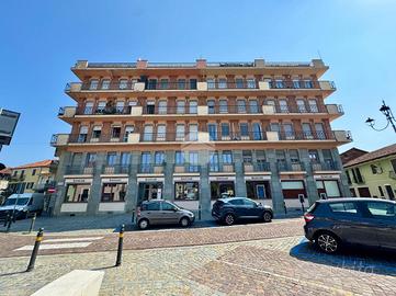 3 LOCALI A VOLPIANO