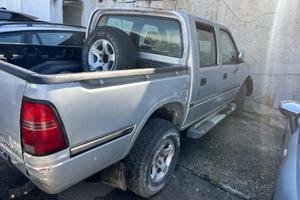 Suv gonow 2.0 benzina 4x4
