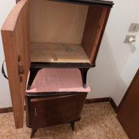 comodini antiquariato 