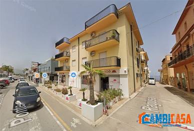 Balestrate - 5 Vani posto auto coperto