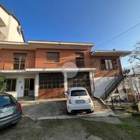CASA SEMINDIPENDENTE A VALGIOIE