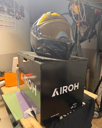Casco integrale Airoh Matryx Carbon