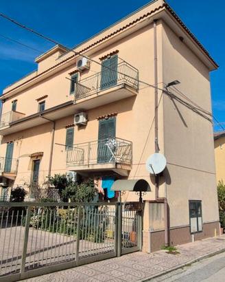 Appartamento duplex in loc. Rettifilo di Capaccio