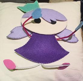 bambole in feltro possibilità di scelta colori