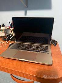 MacBook air M2 2022