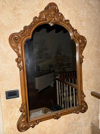 Specchiera antica