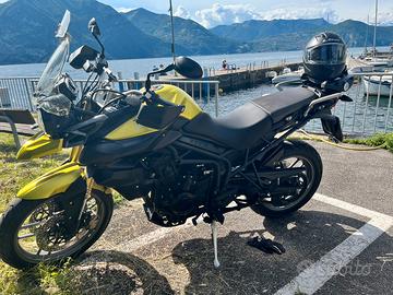 Triump Tiger 800