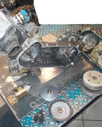 Star Deluxe auto 125 : motore forcella pinza