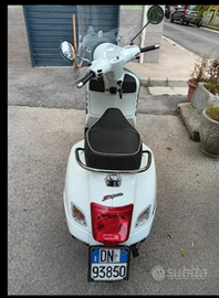 Vespa Gts 300 Super