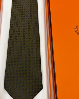 Cravatta Hermès Faconnee NUOVA