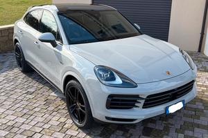 Porsche Cayenne Coupe E-Hybrid Platinum Edition
