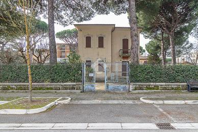 VILLA SINGOLA A CESENATICO