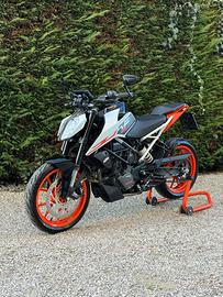 Ktm duke 125 2023 COME NUOVO