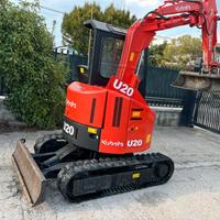 E197 ESCAVATORE 20 q KUBOTA GIROSAGOMA