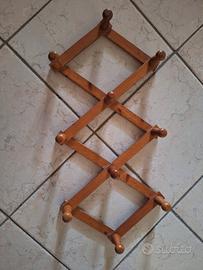 Attaccapanni in legno espandibile