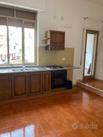 Appartamento semi arredato