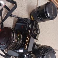 Macchina Fotografica ed obbiettivi come in foto 