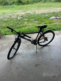 Bicicletta MTB rockrider