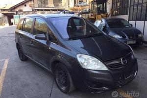 Ricambi Opel Zafira 2009 grigia 1900cc TD Z19DTH