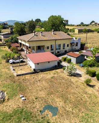GENAZZANO:Villa Bifamiliare con Giardino